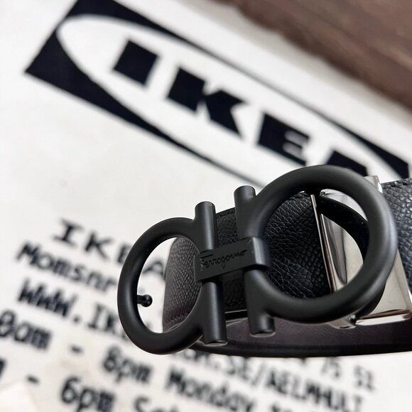 Salvatore Ferragamo Tonal Gancini Matte Black Buckle Reversible Cut to Size Belt - Picture 4 of 6